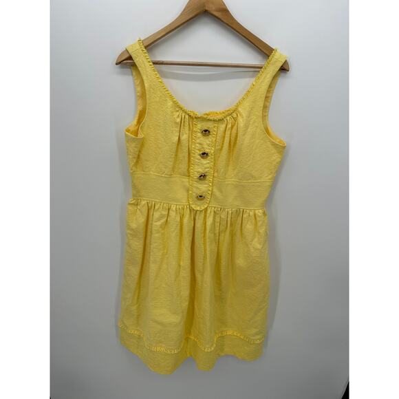 Maggy London Women A-line Mini Dress Size 12 Scoop Neck Button Textured Feminine - Picture 1 of 6